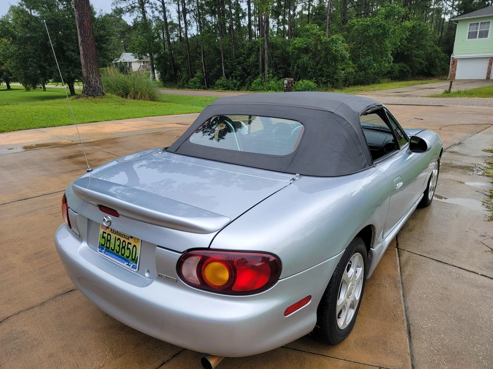 1999 Mazda NB MX-5 Miata - Image 16 of 31