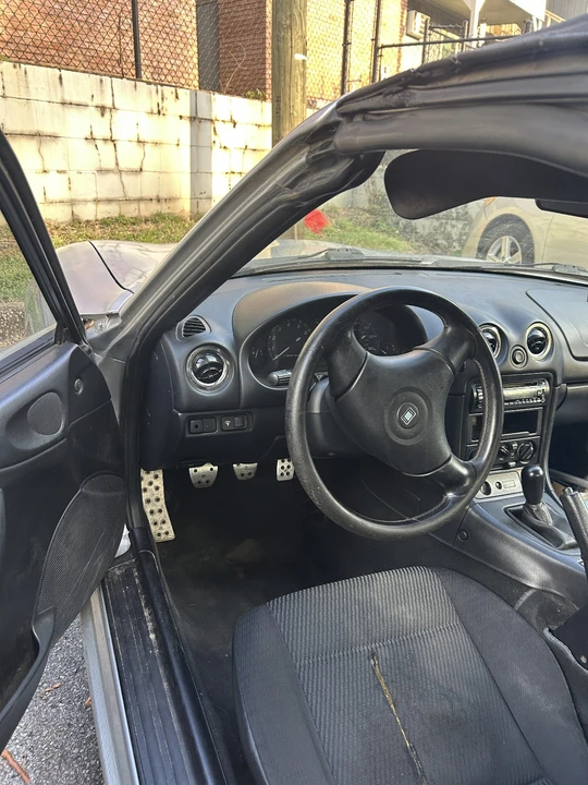 1999 Mazda NB MX-5 Miata - Image 7 of 8