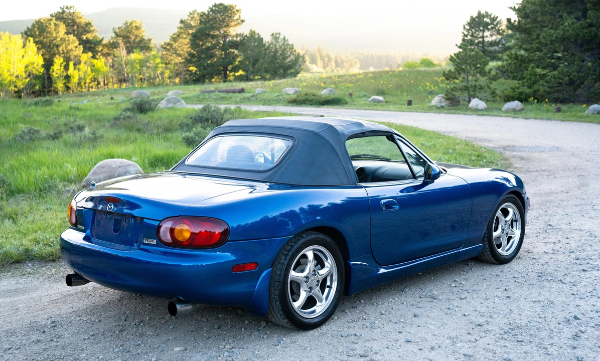 1999 Mazda NB MX-5 Miata - Image 21 of 31