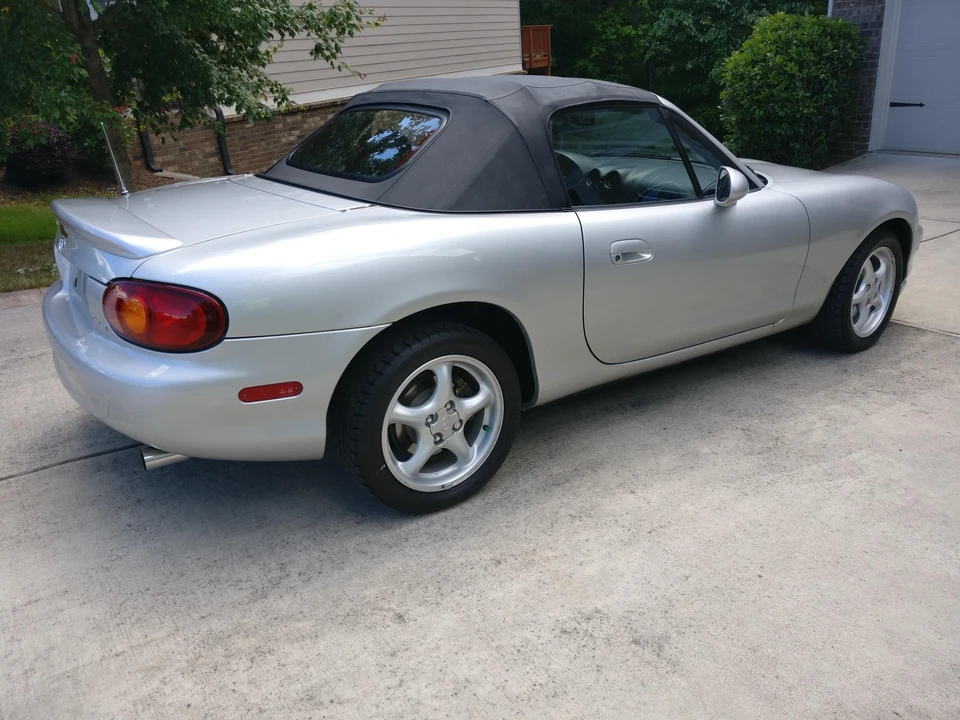 1999 Mazda NB MX-5 Miata - Image 16 of 31