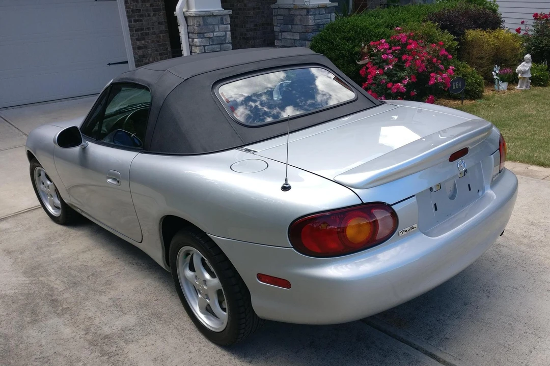 1999 Mazda NB MX-5 Miata - Image 4 of 31