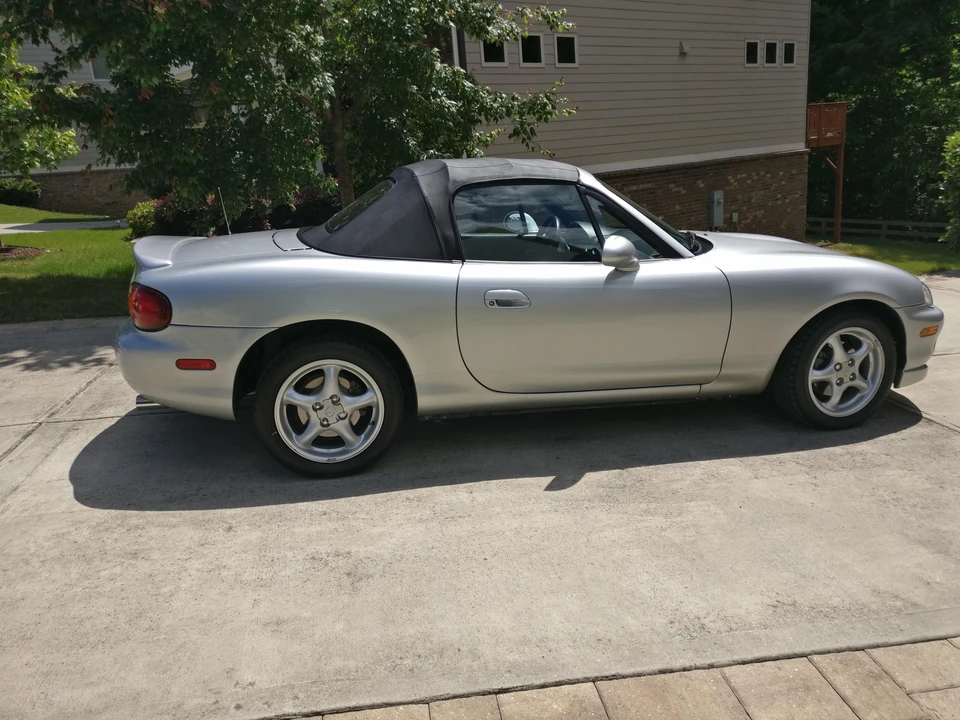 1999 Mazda NB MX-5 Miata - Image 17 of 31