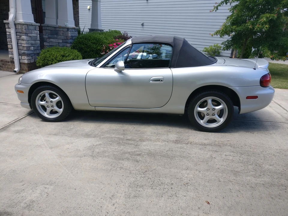 1999 Mazda NB MX-5 Miata - Image 10 of 31