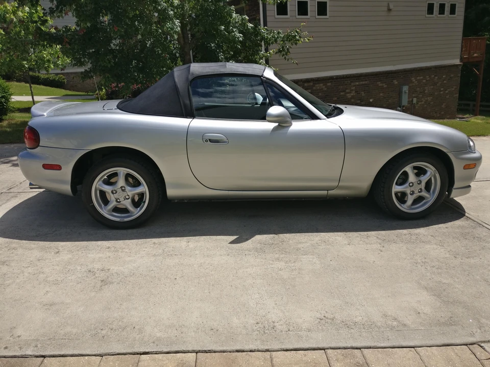 1999 Mazda NB MX-5 Miata - Image 19 of 31