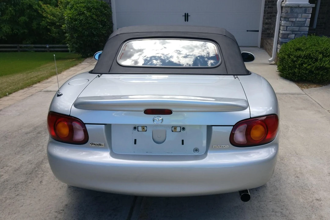 1999 Mazda NB MX-5 Miata - Image 5 of 31