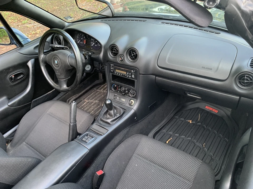 1999 Mazda NB MX-5 Miata - Image 6 of 19