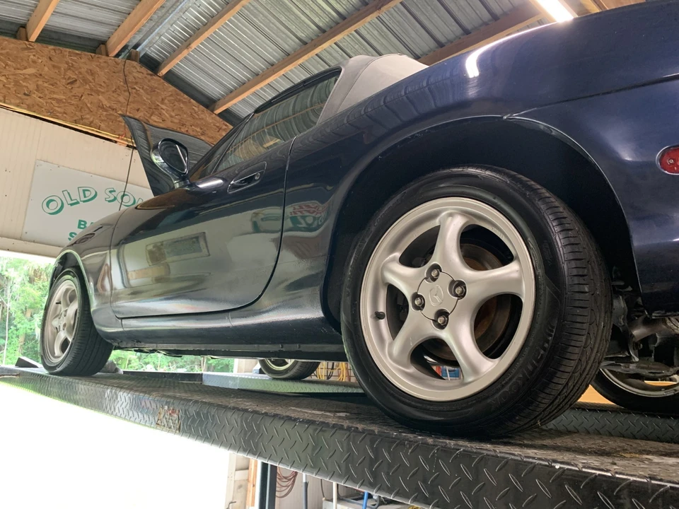1999 Mazda NB MX-5 Miata - Image 9 of 19
