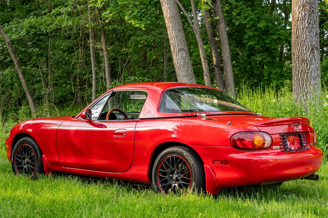 1999 Mazda NB MX-5 Miata - Image 4 of 31