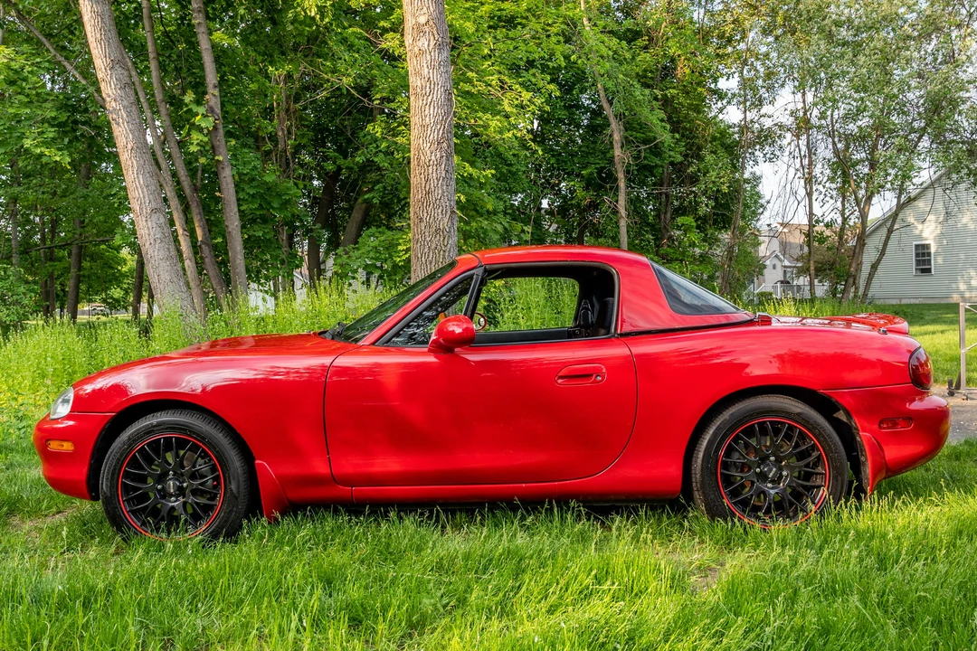 1999 Mazda NB MX-5 Miata - Image 9 of 31