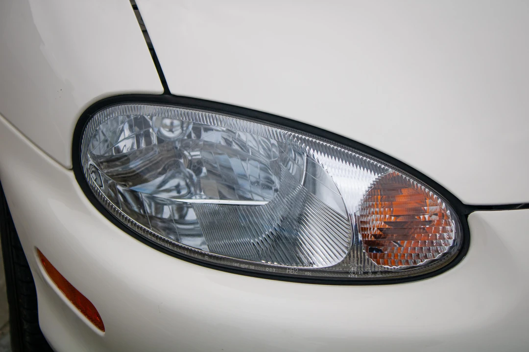 1999 Mazda NB MX-5 Miata - Image 17 of 31