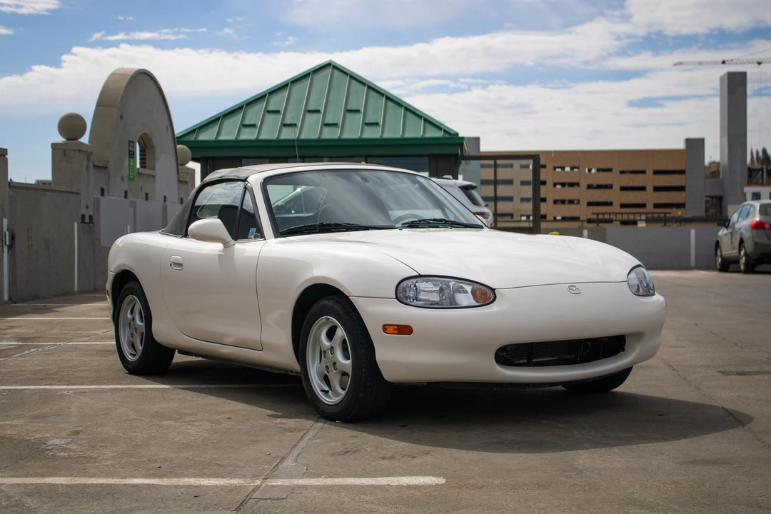 1999 Mazda NB MX-5 Miata - Image 16 of 31