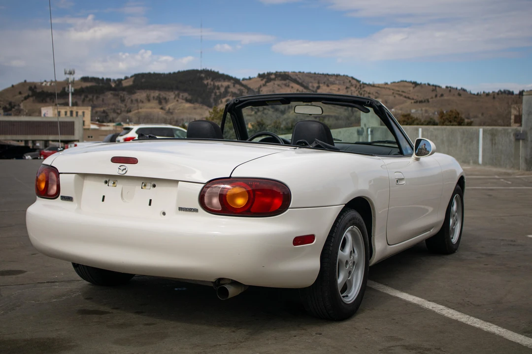 1999 Mazda NB MX-5 Miata - Image 9 of 31
