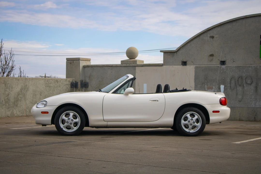 1999 Mazda NB MX-5 Miata - Image 7 of 31
