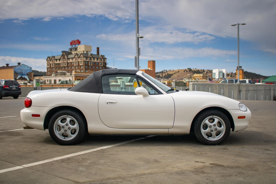 1999 Mazda NB MX-5 Miata - Image 15 of 31
