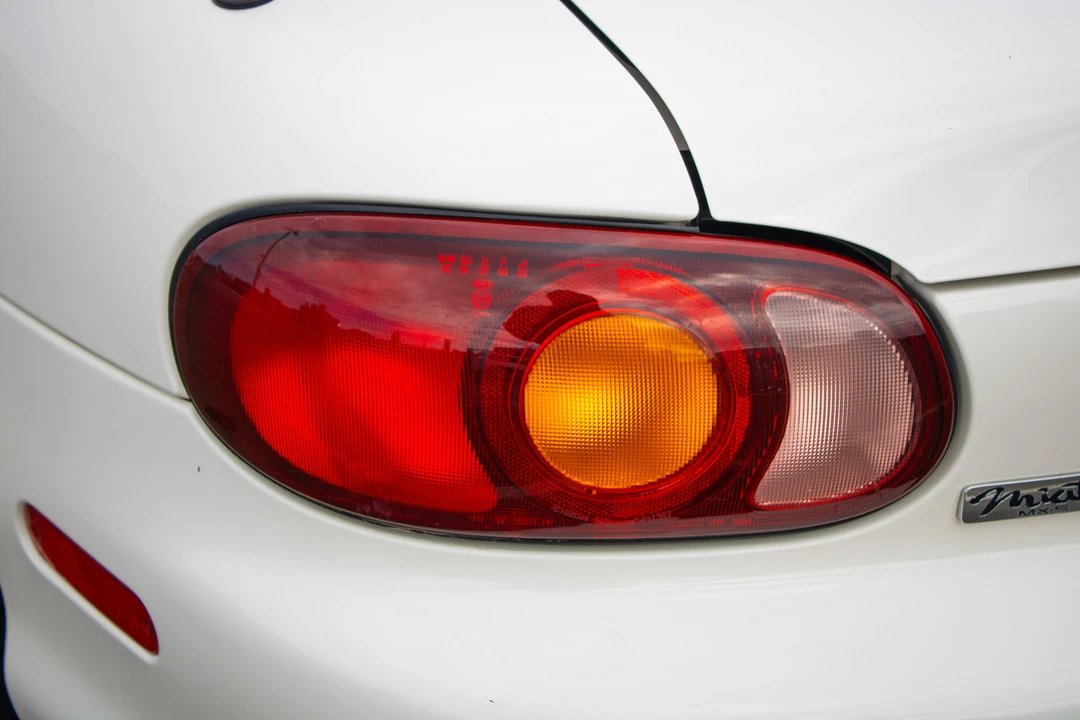 1999 Mazda NB MX-5 Miata - Image 28 of 31