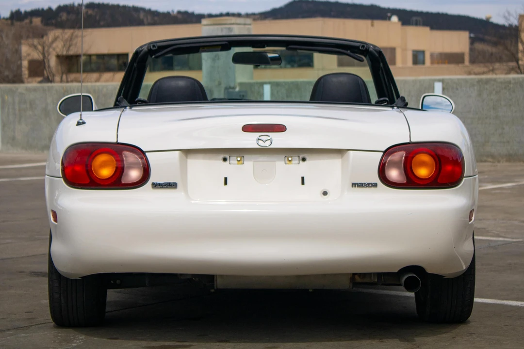 1999 Mazda NB MX-5 Miata - Image 5 of 31
