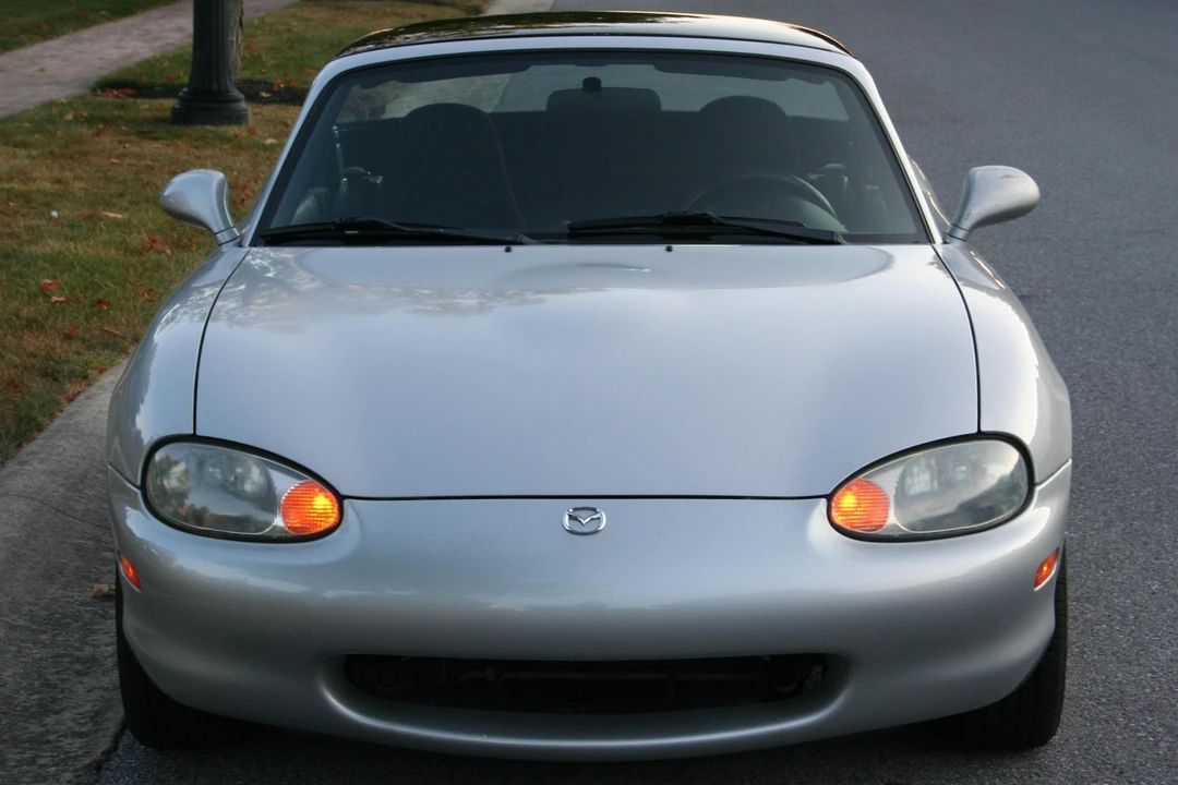 1999 Mazda NB MX-5 Miata - Image 2 of 31