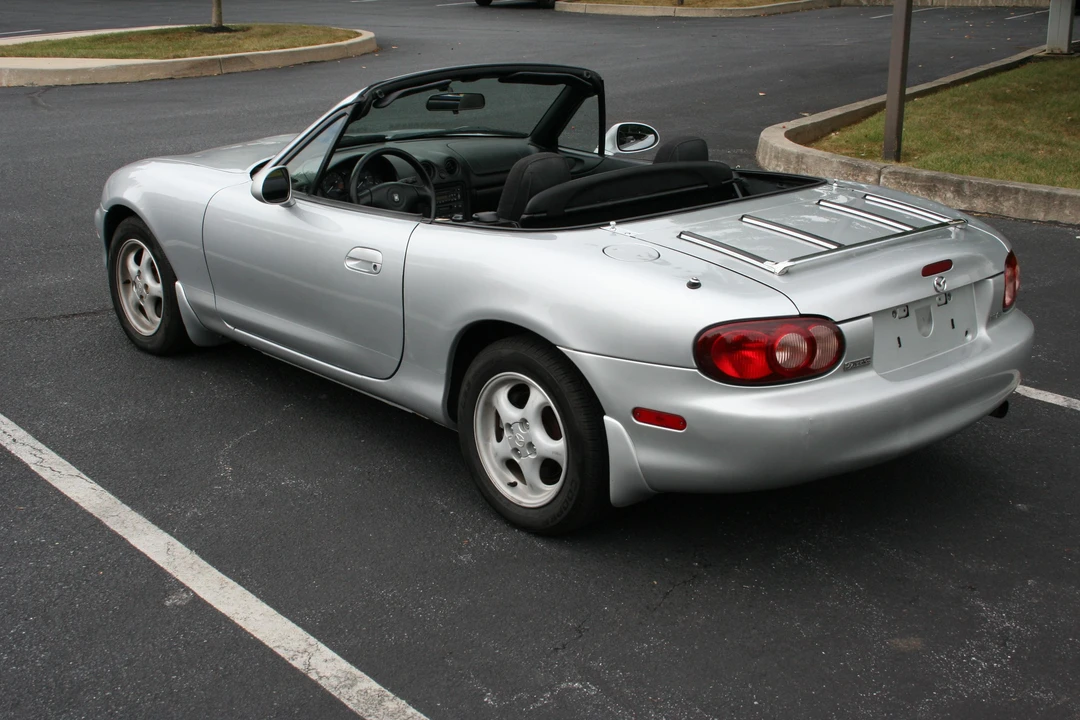 1999 Mazda NB MX-5 Miata - Image 10 of 31