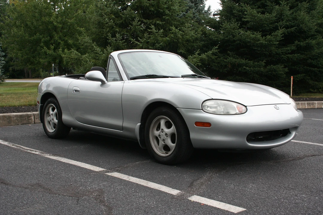 1999 Mazda NB MX-5 Miata - Image 13 of 31