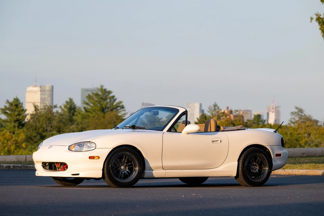 1999 Mazda NB MX-5 Miata - Image 8 of 31
