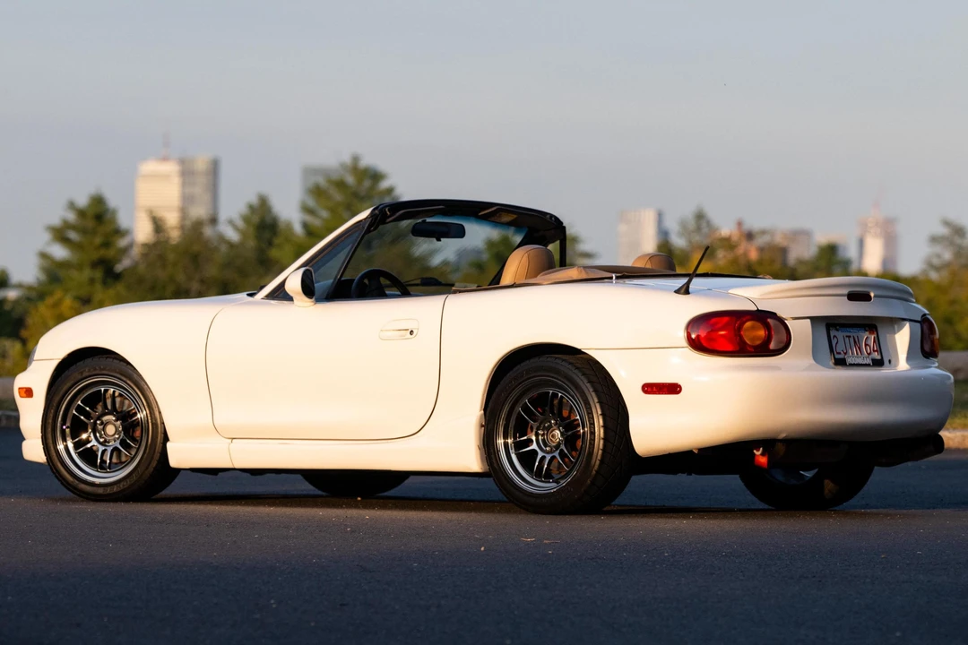 1999 Mazda NB MX-5 Miata - Image 4 of 31