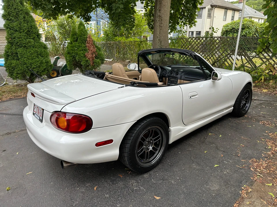 1999 Mazda NB MX-5 Miata - Image 9 of 31