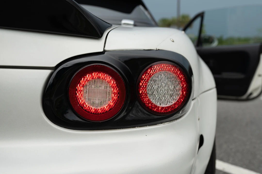 1999 Mazda NB MX-5 Miata - Image 25 of 31