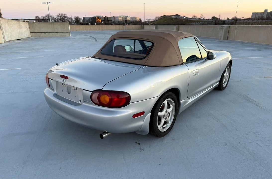 1999 Mazda NB MX-5 Miata - Image 14 of 31