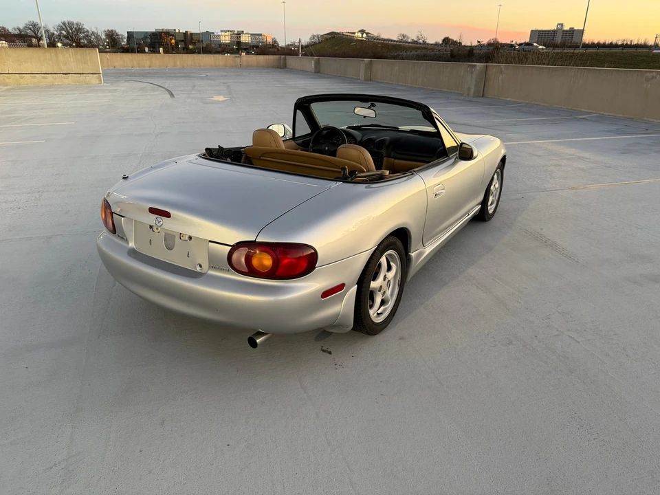 1999 Mazda NB MX-5 Miata - Image 10 of 31