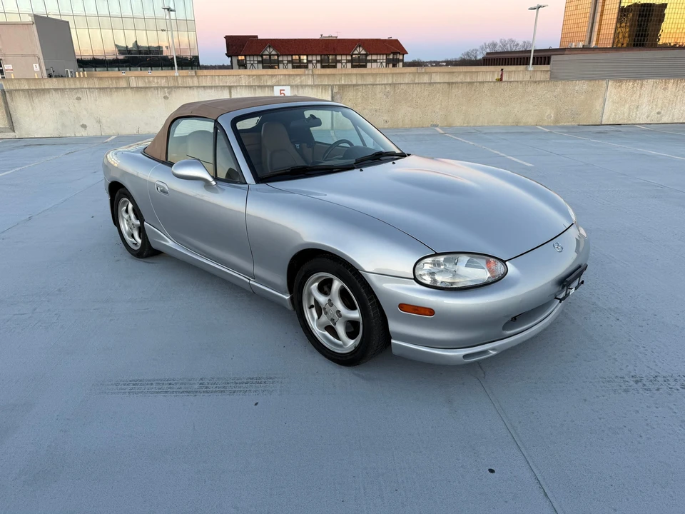 1999 Mazda NB MX-5 Miata - Image 16 of 31