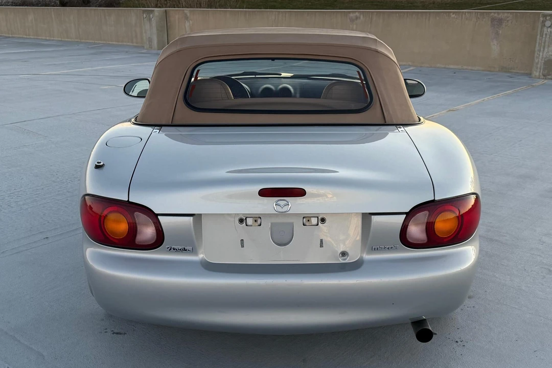 1999 Mazda NB MX-5 Miata - Image 5 of 31
