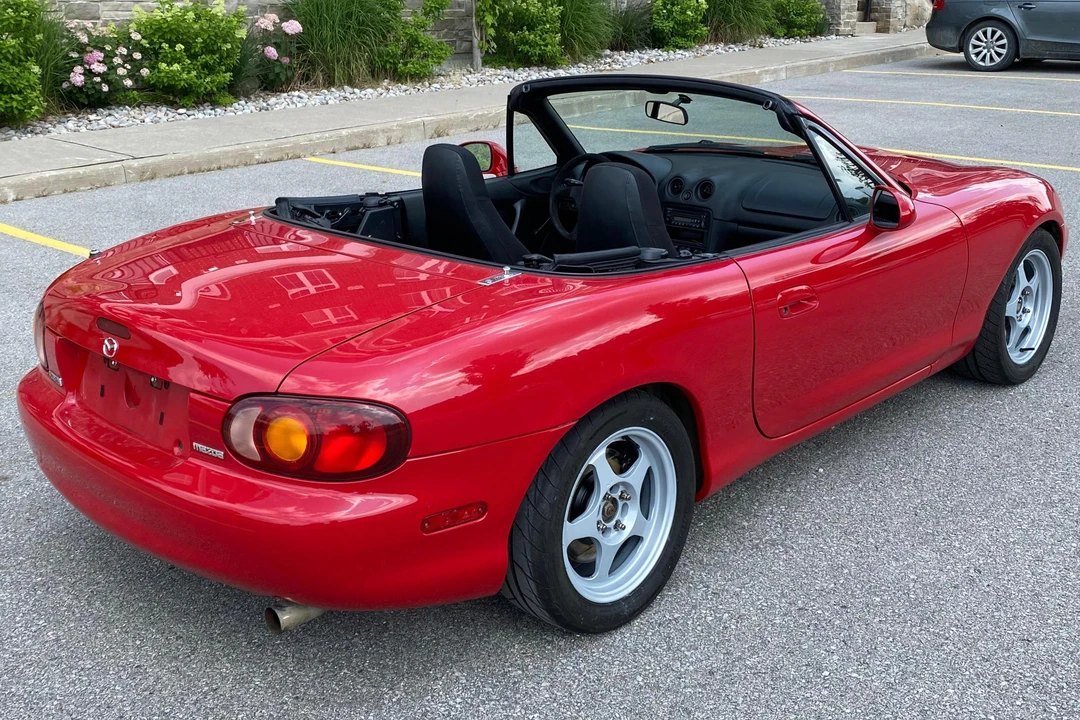 1999 Mazda NB MX-5 Miata - Image 4 of 31