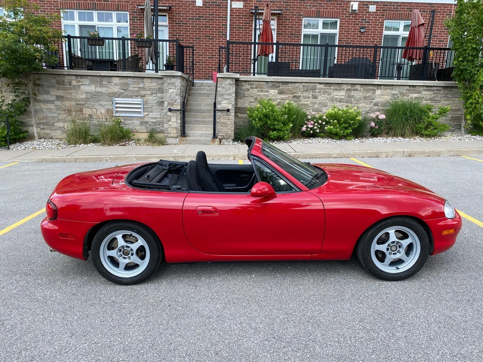 1999 Mazda NB MX-5 Miata - Image 9 of 31
