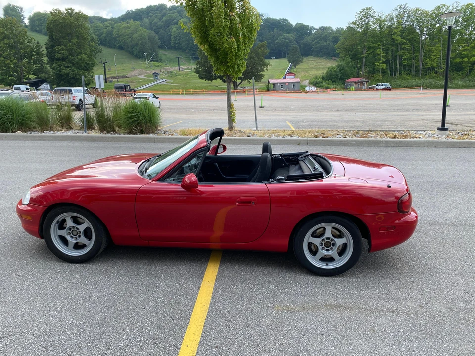 1999 Mazda NB MX-5 Miata - Image 7 of 31