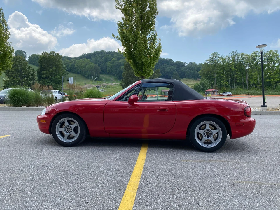 1999 Mazda NB MX-5 Miata - Image 11 of 31