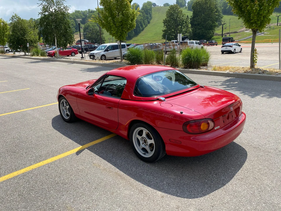 1999 Mazda NB MX-5 Miata - Image 21 of 31