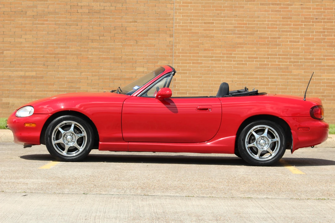 1999 Mazda NB MX-5 Miata - Image 8 of 31