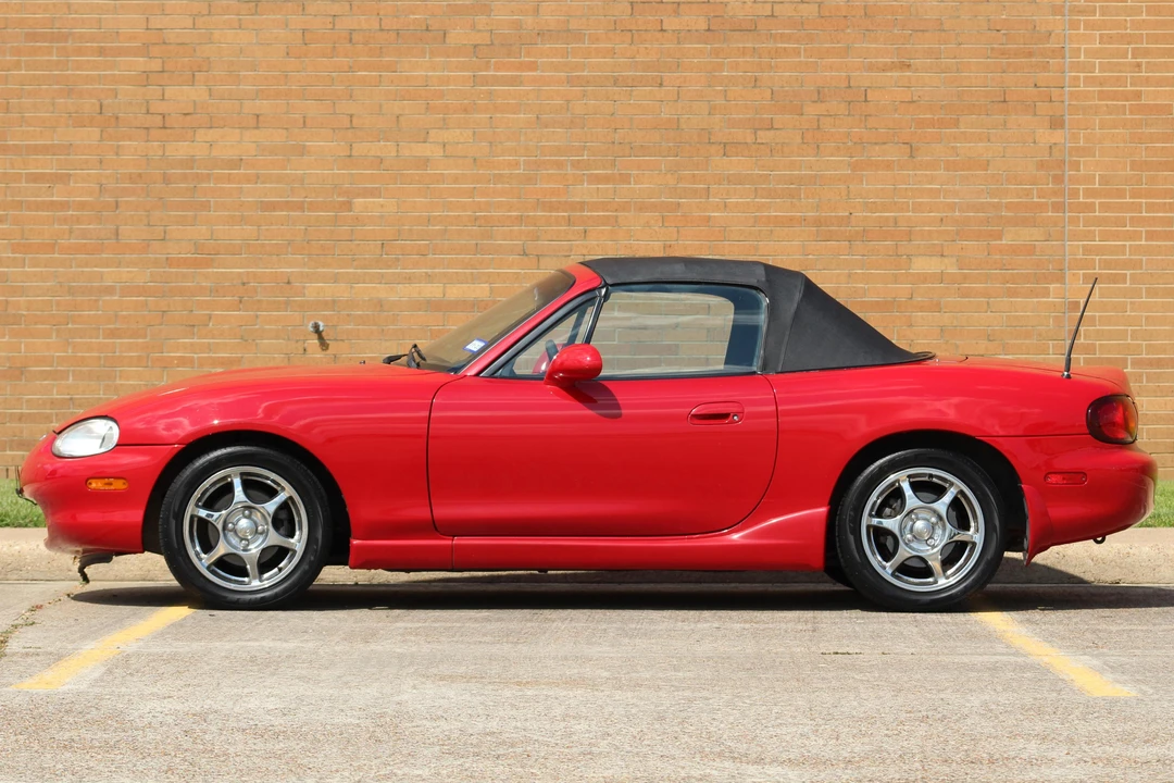 1999 Mazda NB MX-5 Miata - Image 3 of 31