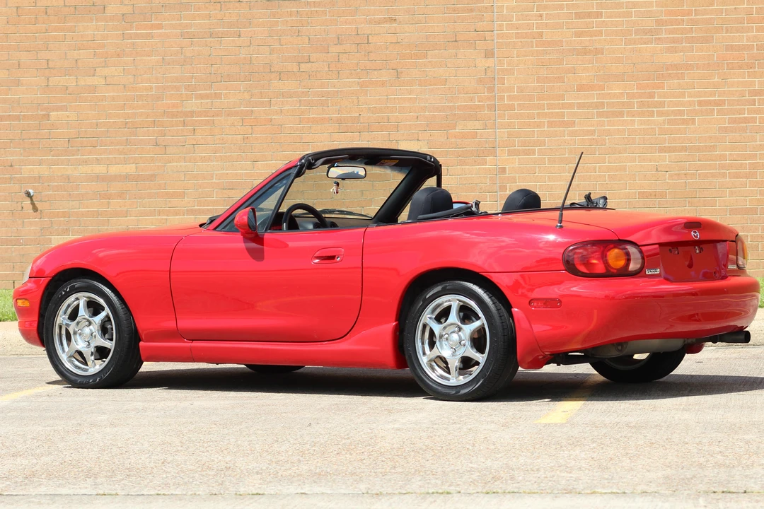 1999 Mazda NB MX-5 Miata - Image 9 of 31
