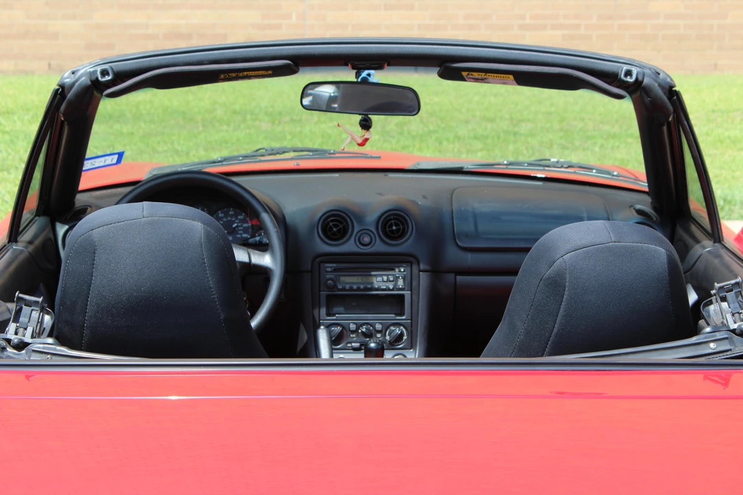 1999 Mazda NB MX-5 Miata - Image 27 of 31