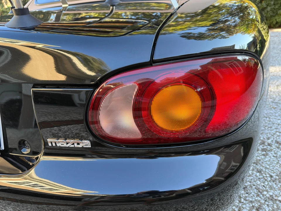 1999 Mazda NB MX-5 Miata - Image 19 of 31