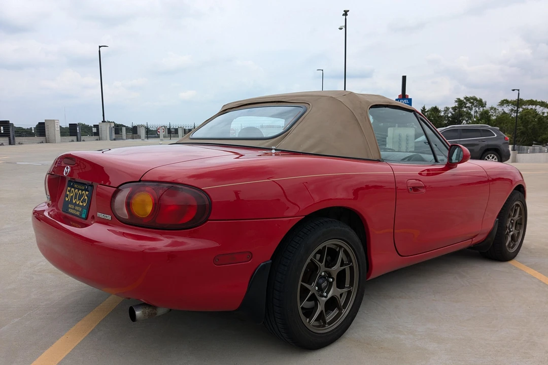 1999 Mazda NB MX-5 Miata - Image 18 of 23