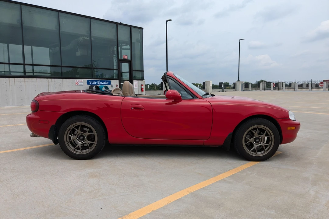 1999 Mazda NB MX-5 Miata - Image 11 of 23