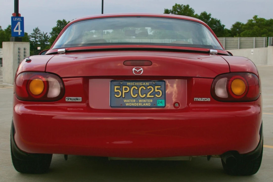 1999 Mazda NB MX-5 Miata - Image 5 of 23