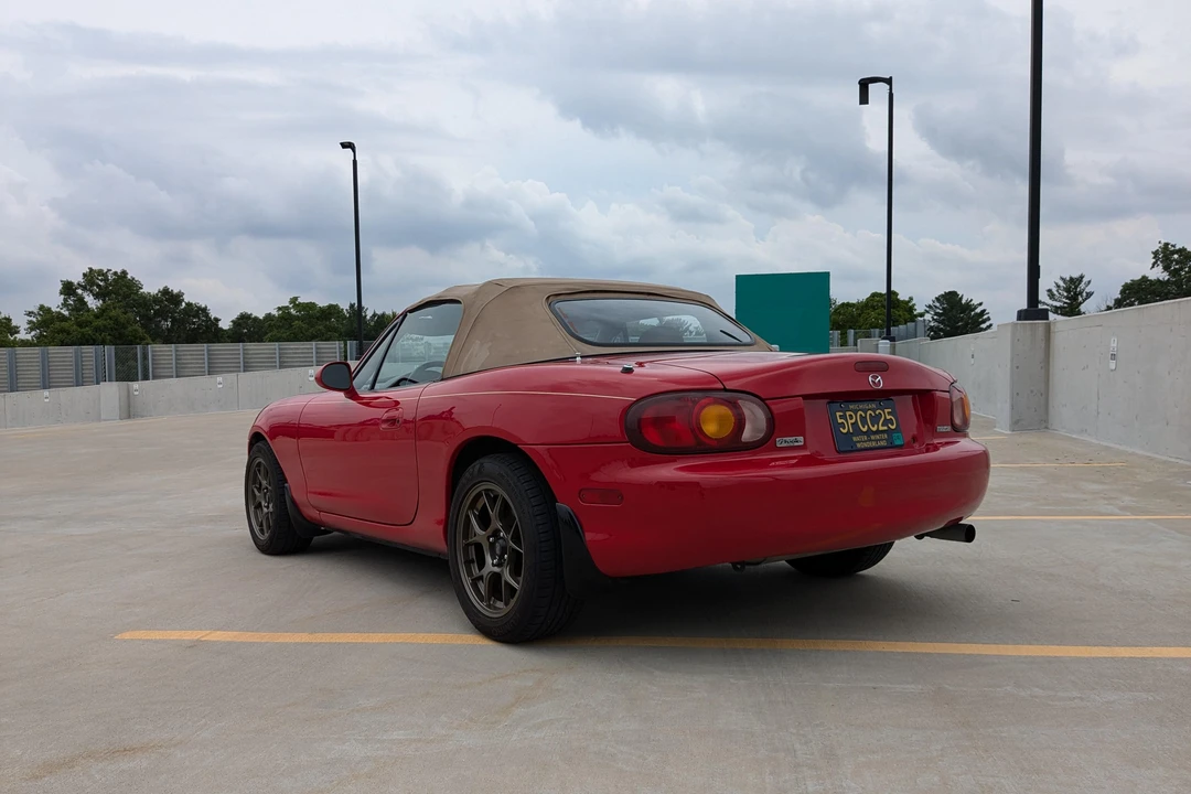 1999 Mazda NB MX-5 Miata - Image 16 of 23