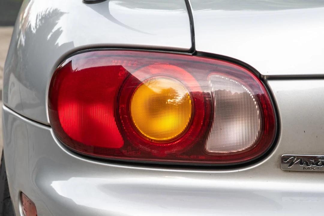 1999 Mazda NB MX-5 Miata - Image 28 of 31