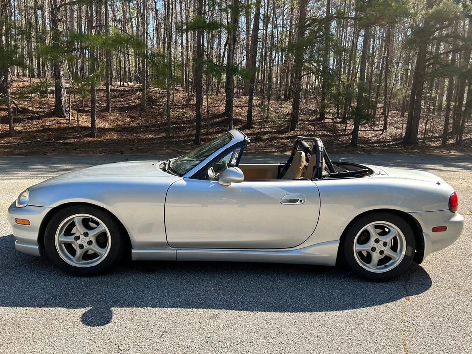 1999 Mazda NB MX-5 Miata - Image 8 of 31