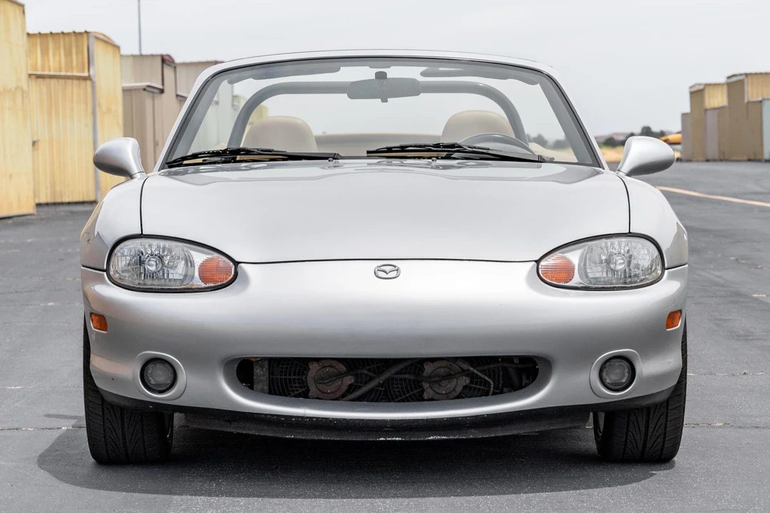 1999 Mazda NB MX-5 Miata - Image 2 of 31