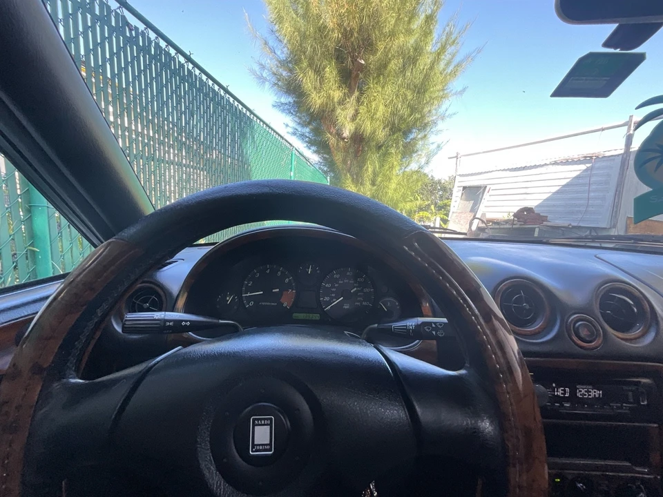 1999 Mazda NB MX-5 Miata - Image 8 of 14