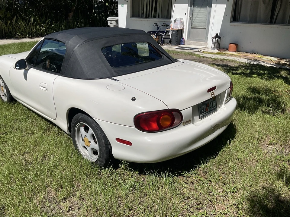 1999 Mazda NB MX-5 Miata - Image 2 of 14